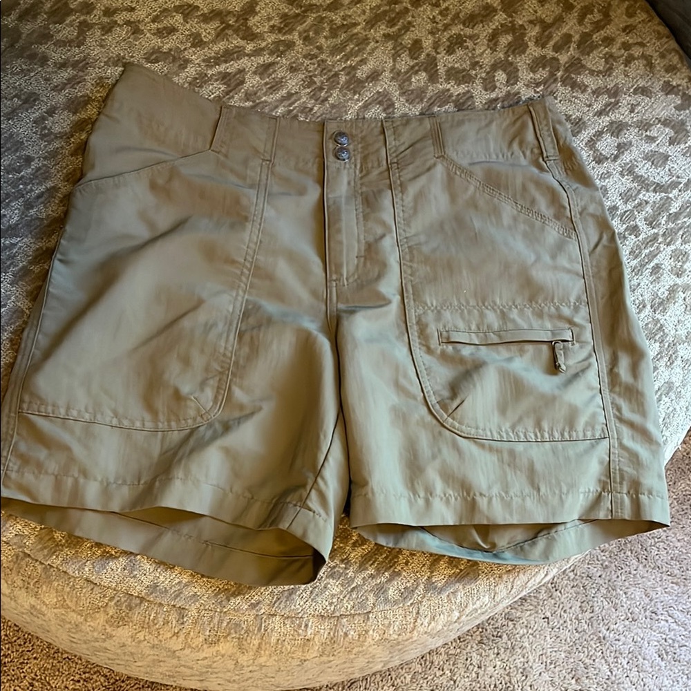 Tan Cargo Shorts Durable Cotton Blend Practical Design